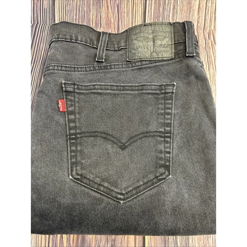 Levi's 551 Jeans Original Fit Straight Leg‎ Black Denim Pants Men's 44W/30W
